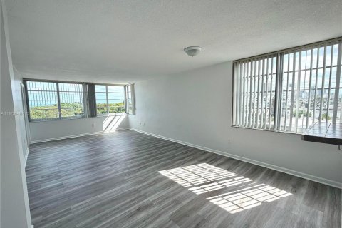 Copropriété à louer à Miami Beach, Floride: 1 chambre, 73.49 m2 № 1964586 - photo 2