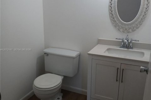 Villa ou maison à louer à West Palm Beach, Floride: 1 chambre, 67.08 m2 № 2305831 - photo 13