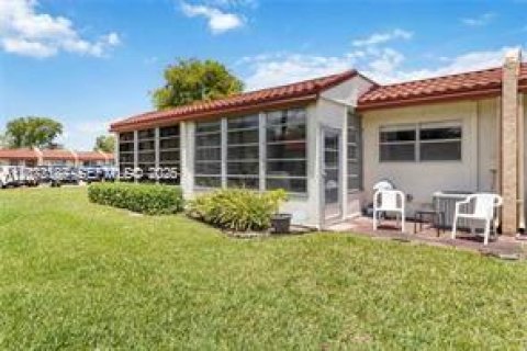 Villa ou maison à louer à West Palm Beach, Floride: 1 chambre, 67.08 m2 № 2305831 - photo 26