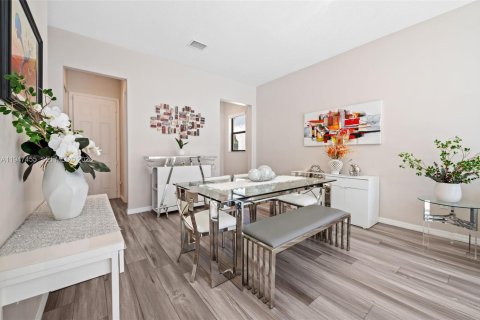 Casa en venta en Miramar, Florida, 3 dormitorios, 173.54 m2 № 2009613 - foto 5