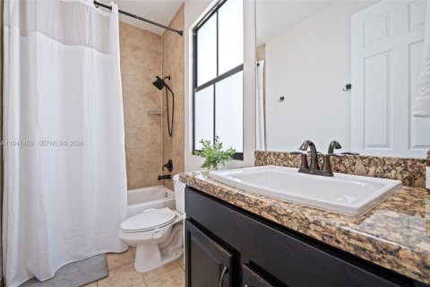 Casa en venta en Miramar, Florida, 3 dormitorios, 173.54 m2 № 2009613 - foto 18