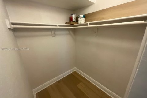 Copropriété à louer à Coral Springs, Floride: 2 chambres, 81.66 m2 № 1931530 - photo 5