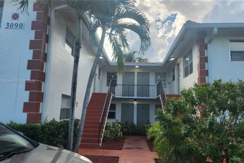 Copropriété à louer à Coral Springs, Floride: 2 chambres, 81.66 m2 № 1931530 - photo 10