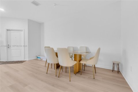 Купить таунхаус в Майами, Флорида 3 спальни, 154.4м2, № 2050603 - фото 4