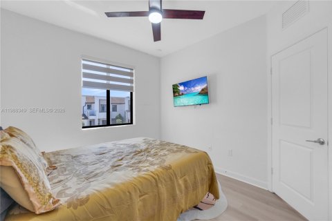 Купить таунхаус в Майами, Флорида 3 спальни, 154.4м2, № 2050603 - фото 20