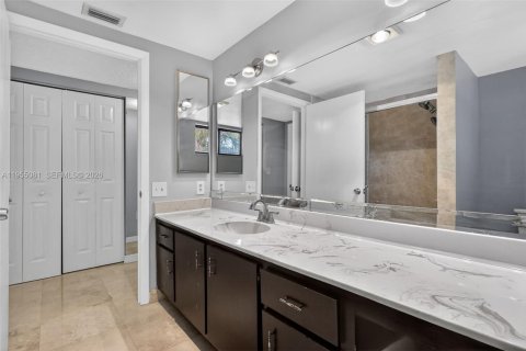 Copropriété à vendre à Miami, Floride: 2 chambres, 130.53 m2 № 2010875 - photo 24