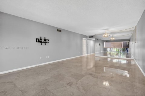 Copropriété à vendre à Miami, Floride: 2 chambres, 130.53 m2 № 2010875 - photo 7