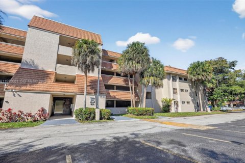 Copropriété à vendre à Miami, Floride: 2 chambres, 130.53 m2 № 2010875 - photo 2