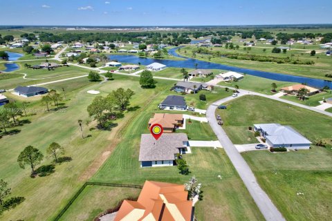 House in Sebring, Florida 3 bedrooms, 206.34 sq.m. № 1937495 - photo 27