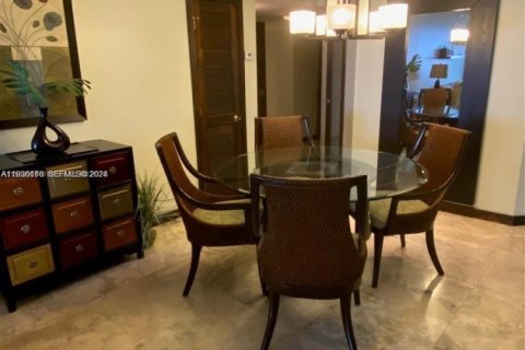 Copropriété à louer à Miami Beach, Floride: 2 chambres, 91.23 m2 № 2001911 - photo 17
