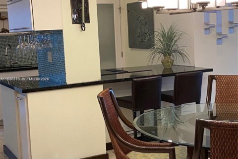 Copropriété à louer à Miami Beach, Floride: 2 chambres, 91.23 m2 № 2001911 - photo 21