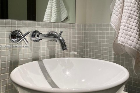 Copropriété à louer à Miami Beach, Floride: 2 chambres, 91.23 m2 № 2001911 - photo 9