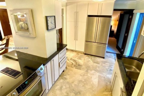 Copropriété à louer à Miami Beach, Floride: 2 chambres, 91.23 m2 № 2001911 - photo 2