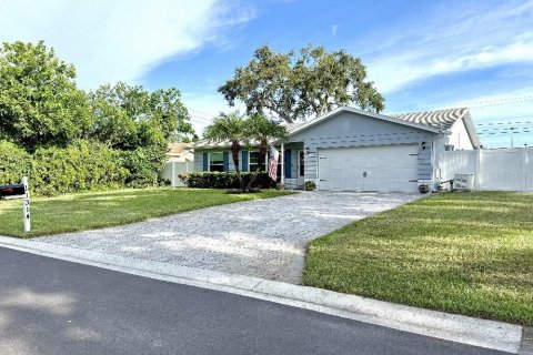 Casa en venta en Seminole, Florida, 3 dormitorios, 170.94 m2 № 1887117 - foto 3