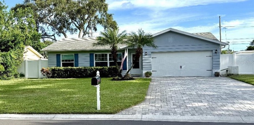 Casa en Seminole, Florida 3 dormitorios, 170.94 m2 № 1887117