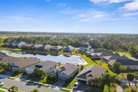 House in Parrish, Florida 3 bedrooms, 178 sq.m. № 1650993 - photo 5