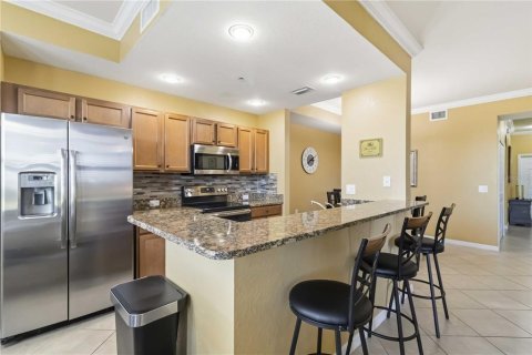 Condo in Bradenton, Florida, 2 bedrooms  № 2094352 - photo 11