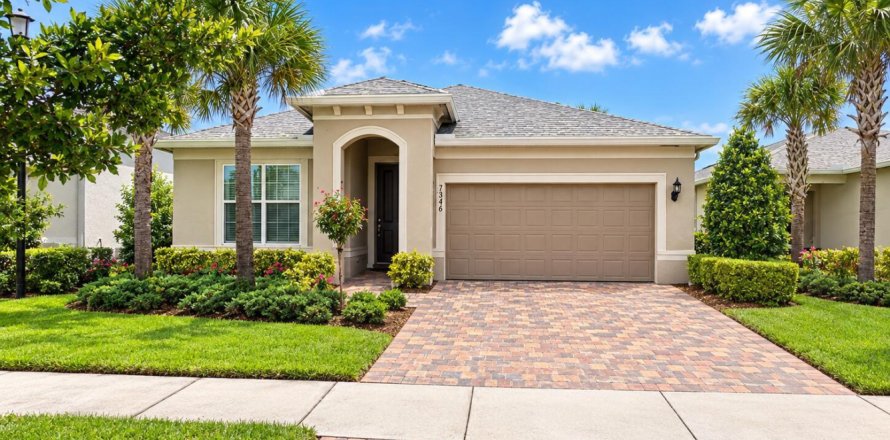 House in Port St. Lucie, Florida 4 bedrooms, 171.78 sq.m. № 2412456