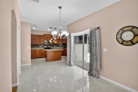 House in Riverview, Florida 4 bedrooms, 232.44 sq.m. № 1885195 - photo 19