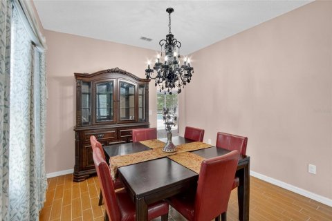 House in Riverview, Florida 4 bedrooms, 232.44 sq.m. № 1885195 - photo 12