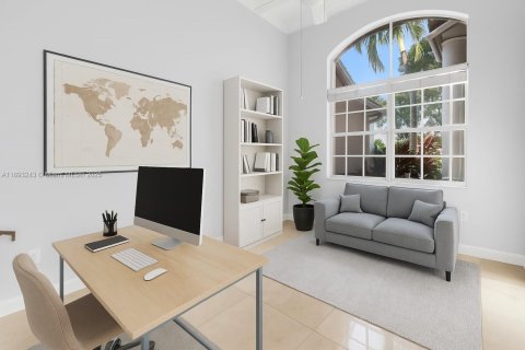 Снять в аренду виллу или дом в Пемброк-Пайнс, Флорида 5 спален, 262.82м2, № 1946127 - фото 24