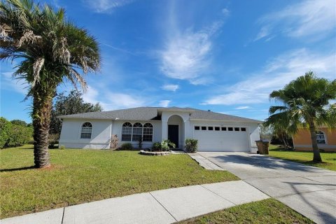 Casa en alquiler en Kissimmee, Florida, 3 dormitorios, 172.24 m2 № 1822766 - foto 4