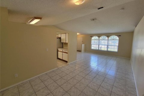 Casa en alquiler en Kissimmee, Florida, 3 dormitorios, 172.24 m2 № 1822766 - foto 2