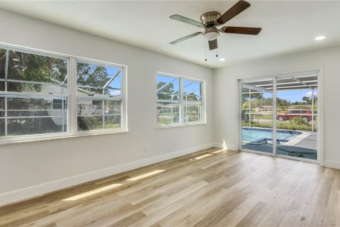 Casa en venta en Orlando, Florida, 3 dormitorios, 126.63 m2 № 1911985 - foto 5