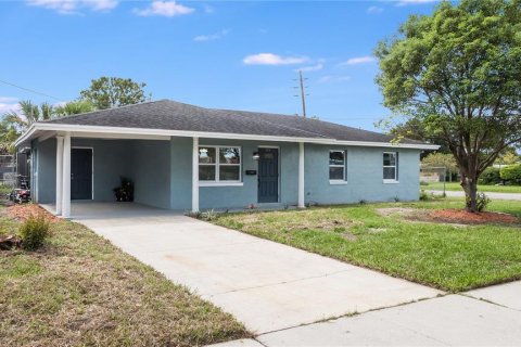Casa en venta en Orlando, Florida, 3 dormitorios, 126.63 m2 № 1911985 - foto 2