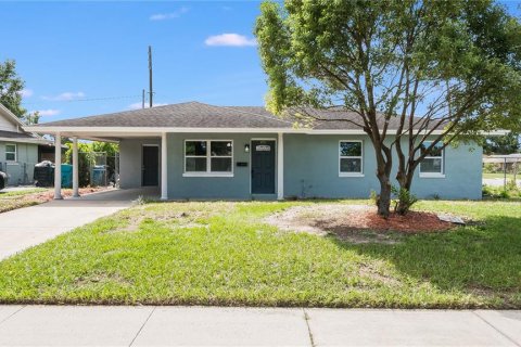 Casa en venta en Orlando, Florida, 3 dormitorios, 126.63 m2 № 1911985 - foto 1