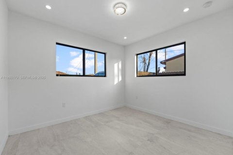 Купить виллу или дом в Майами, Флорида 3 спальни, 103.49м2, № 2026902 - фото 14