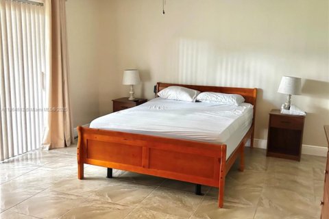 Copropriété à vendre à Pembroke Pines, Floride: 2 chambres, 135.54 m2 № 1896394 - photo 10