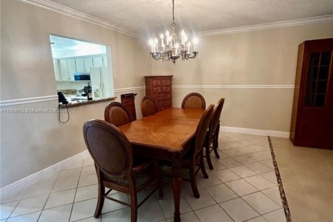 Copropriété à vendre à Pembroke Pines, Floride: 2 chambres, 135.54 m2 № 1896394 - photo 19