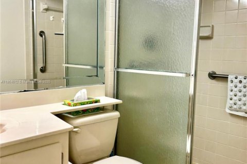 Copropriété à vendre à Pembroke Pines, Floride: 2 chambres, 135.54 m2 № 1896394 - photo 11