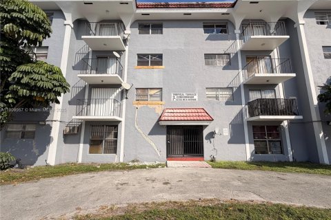 Снять в аренду кондоминиум в Норт-Майами, Флорида 1 спальня, 63.45м2, № 1965489 - фото 16