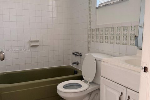 Снять в аренду кондоминиум в Норт-Майами, Флорида 1 спальня, 63.45м2, № 1965489 - фото 6