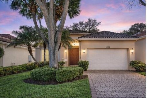 House in Boynton Beach, Florida 3 bedrooms, 160.63 sq.m. № 2247052