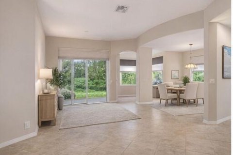 House in Boynton Beach, Florida 3 bedrooms, 160.63 sq.m. № 2247052 - photo 3