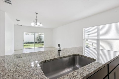Villa ou maison à vendre à Davenport, Floride: 4 chambres, 138.89 m2 № 1902346 - photo 12