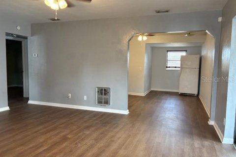 House in Frostproof, Florida 2 bedrooms, 104.42 sq.m. № 1571754 - photo 7