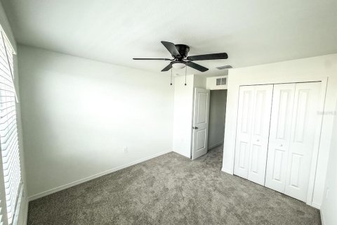Touwnhouse à louer à Lakewood Ranch, Floride: 3 chambres, 125.14 m2 № 2105259 - photo 11