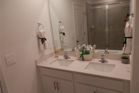 Touwnhouse à louer à Lakewood Ranch, Floride: 3 chambres, 125.14 m2 № 2105259 - photo 17
