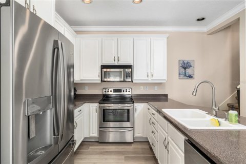 Townhouse in Tampa, Florida 2 bedrooms, 141.4 sq.m. № 1883614 - photo 7