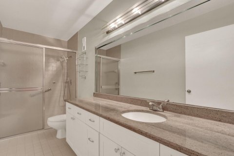 Condo in Boynton Beach, Florida, 2 bedrooms  № 2086516 - photo 25
