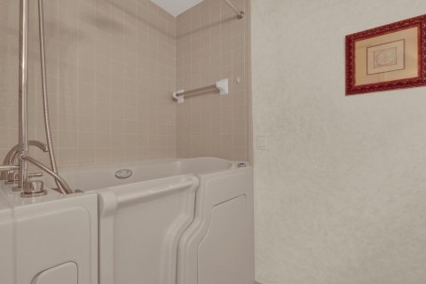 Condo in Boynton Beach, Florida, 2 bedrooms  № 2086516 - photo 29