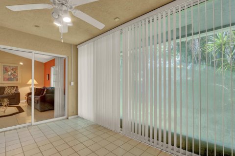 Condo in Boynton Beach, Florida, 2 bedrooms  № 2086516 - photo 9