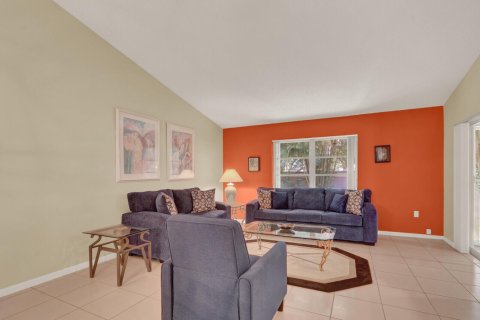 Condo in Boynton Beach, Florida, 2 bedrooms  № 2086516 - photo 6