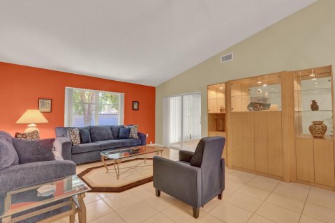 Condo in Boynton Beach, Florida, 2 bedrooms  № 2086516 - photo 7