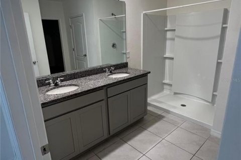Villa ou maison à vendre à Davenport, Floride: 4 chambres, 173.45 m2 № 1675769 - photo 3