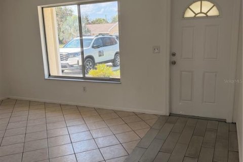 House in Vero Beach, Florida 3 bedrooms, 122.63 sq.m. № 2199052 - photo 2